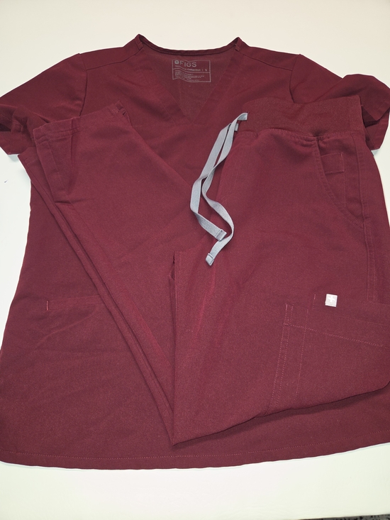 Figs Tops - FIGS Burgundy Scrub Set - Size Small Petite bottoms Top is small